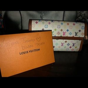 White multicolor international Wallet